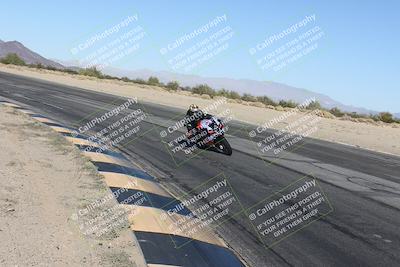 media/Dec-01-2025-Moto Forza (Mon) [[2daa91e15f]]/2-Intermediate Group/Session 4 (Turn 10 Inside)/